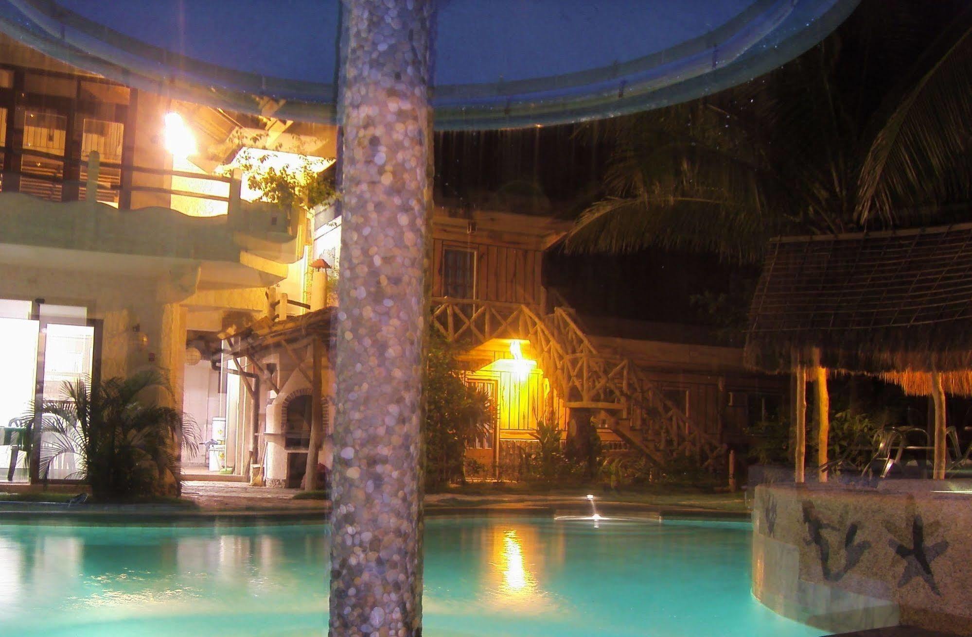 El Canonero Diving Beach Resort بويرتو غاليرا المظهر الخارجي الصورة